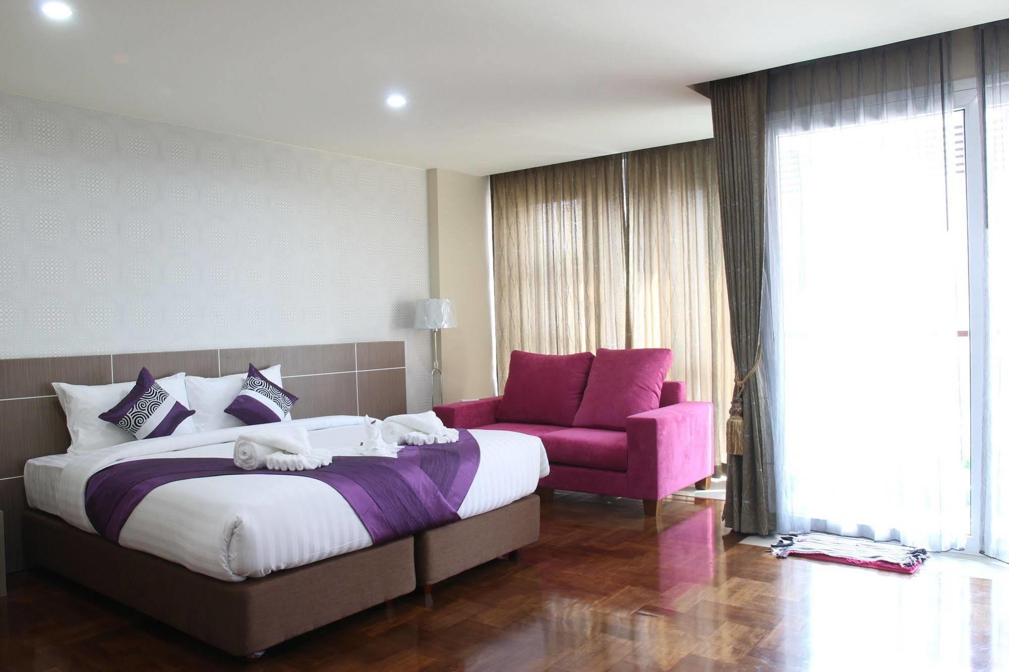 D-Box Hostel Bangkok Exterior photo